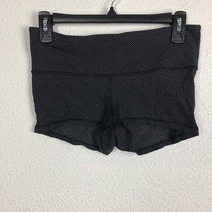 Lululemon shorts grey/black size 6